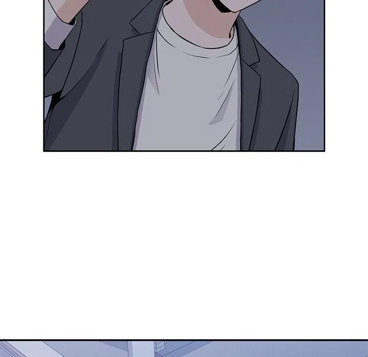 33121
