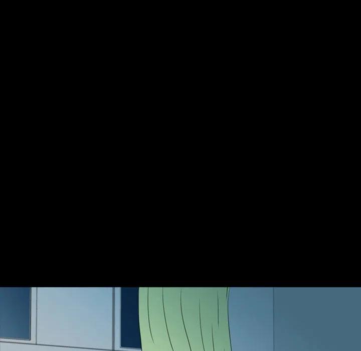 37121