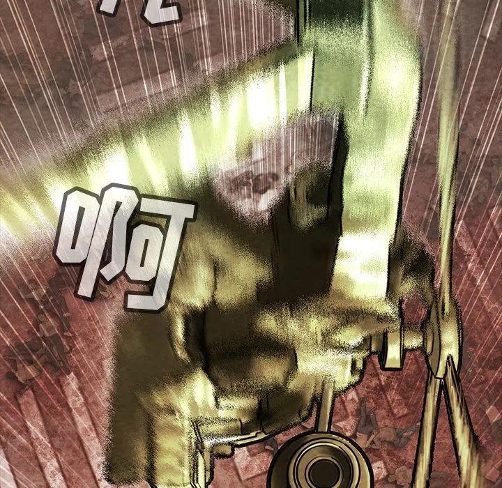 4693