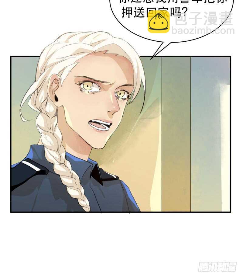 疯帽子的行为艺术30