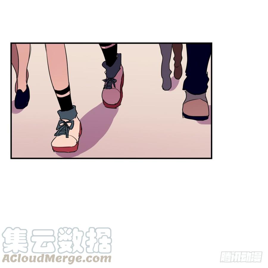 你们干嘛离这么远？8
